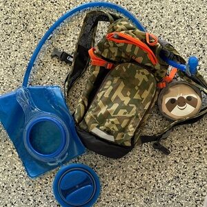 Camelbak Kids Camo Hydration Pack with Blue Reservoir